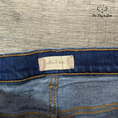 Altar'd State Juniors Distressed Denim Shorts Size 11