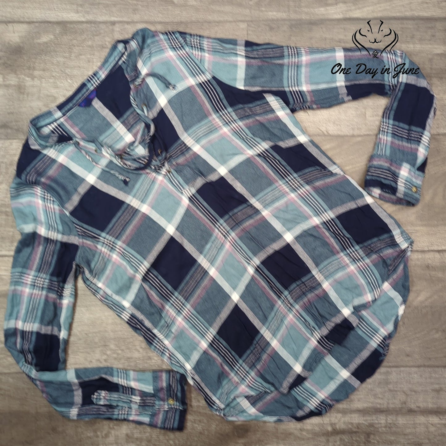 Aeropostale Long Sleeve Flannel Size M
