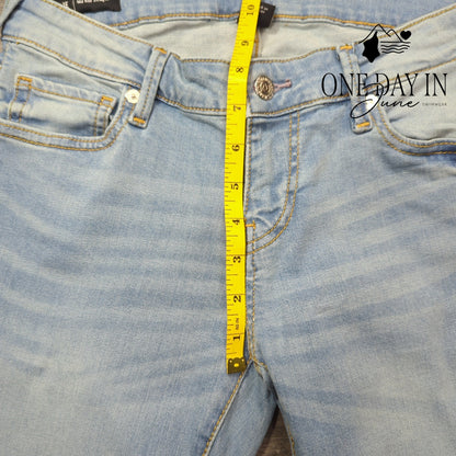 True Religion Billie Mid Rise Straight Jeans Light Wash NWT $159 Size 26Tall