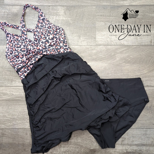 CharmLeaks Cross Front Tie Back Tankini Swimdress Swimsuit Size M