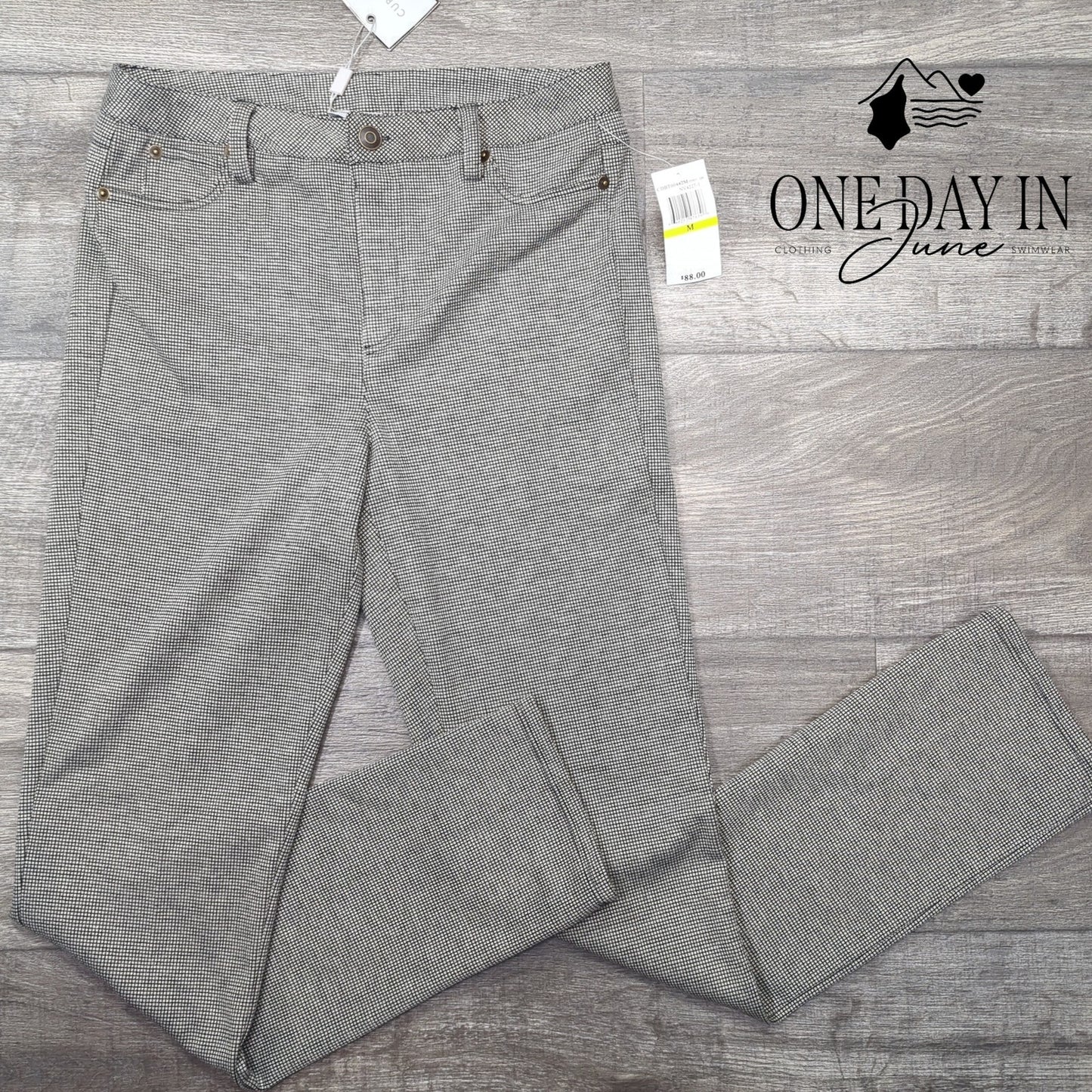 Cupio Missy Straight Leg Pants Size M