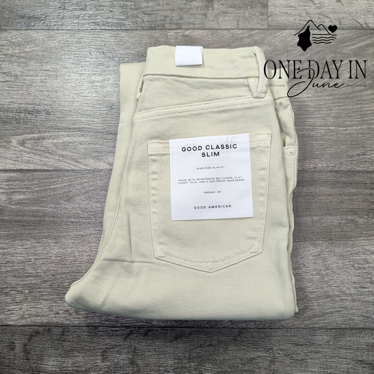 Good American Good Classic Slim Straight Jeans Bone High Rise NWT Size 6 (28)