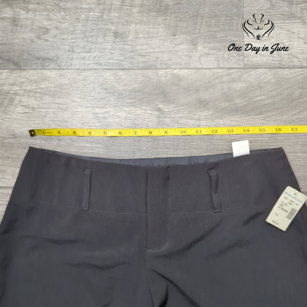 Studio Y Maurices Flat Front Dress Shorts Black NWT Size 7/8