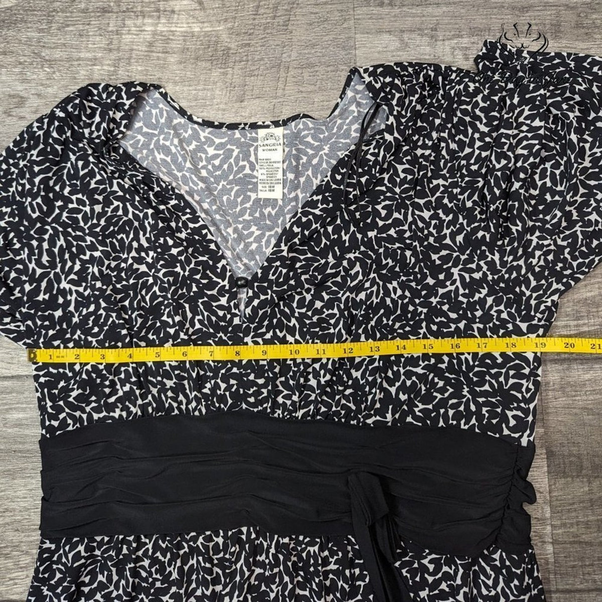 Sangria Plus Size V Neck 3/4 Sleeve Floral Sash Dress Black White NWT Size 18W