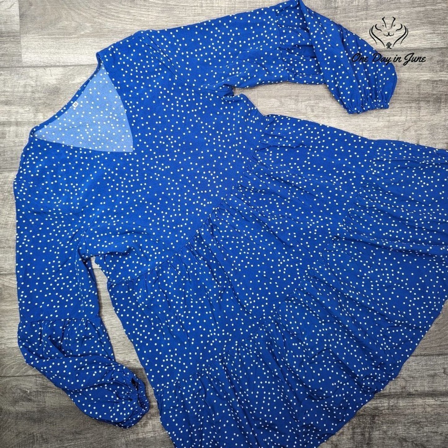 Romwe V Neck Long Bubble Sleeve Mini Dress Size M