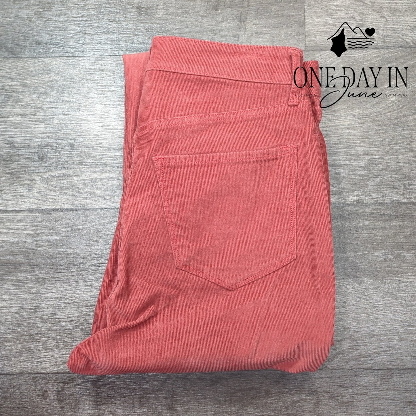 Old Navy Higher High Rise Flare Corduroy Pants Size 12