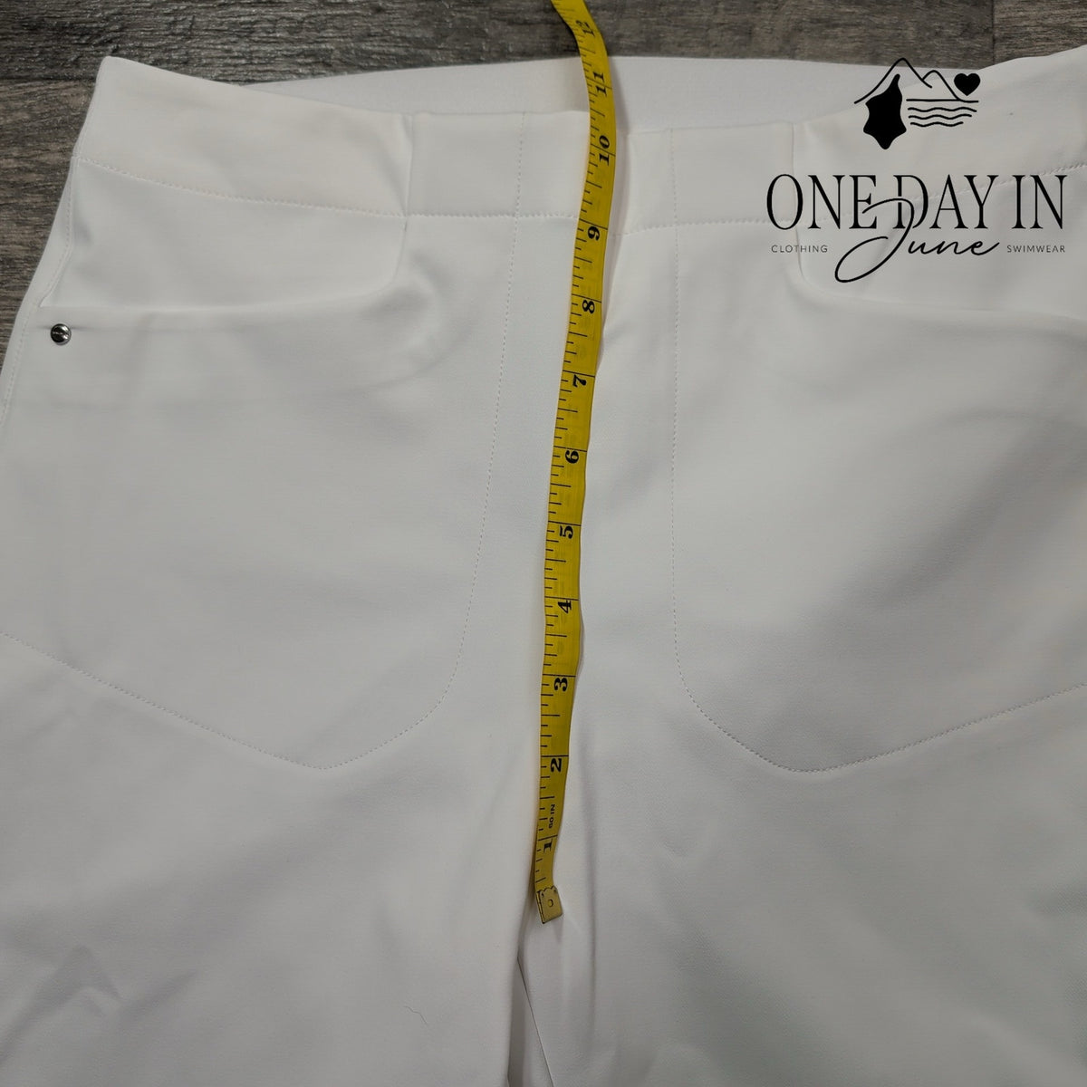 RLX Ralph Lauren Golf Ankle Pants White Stretch Performance NWT Size 4