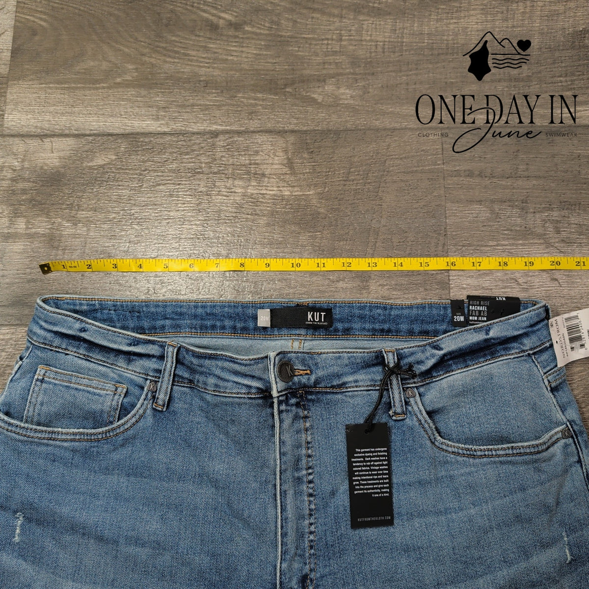 Kut from the Kloth Rachel Fab Ab Mom Jeans High Rise Distressed NWT Size 20W