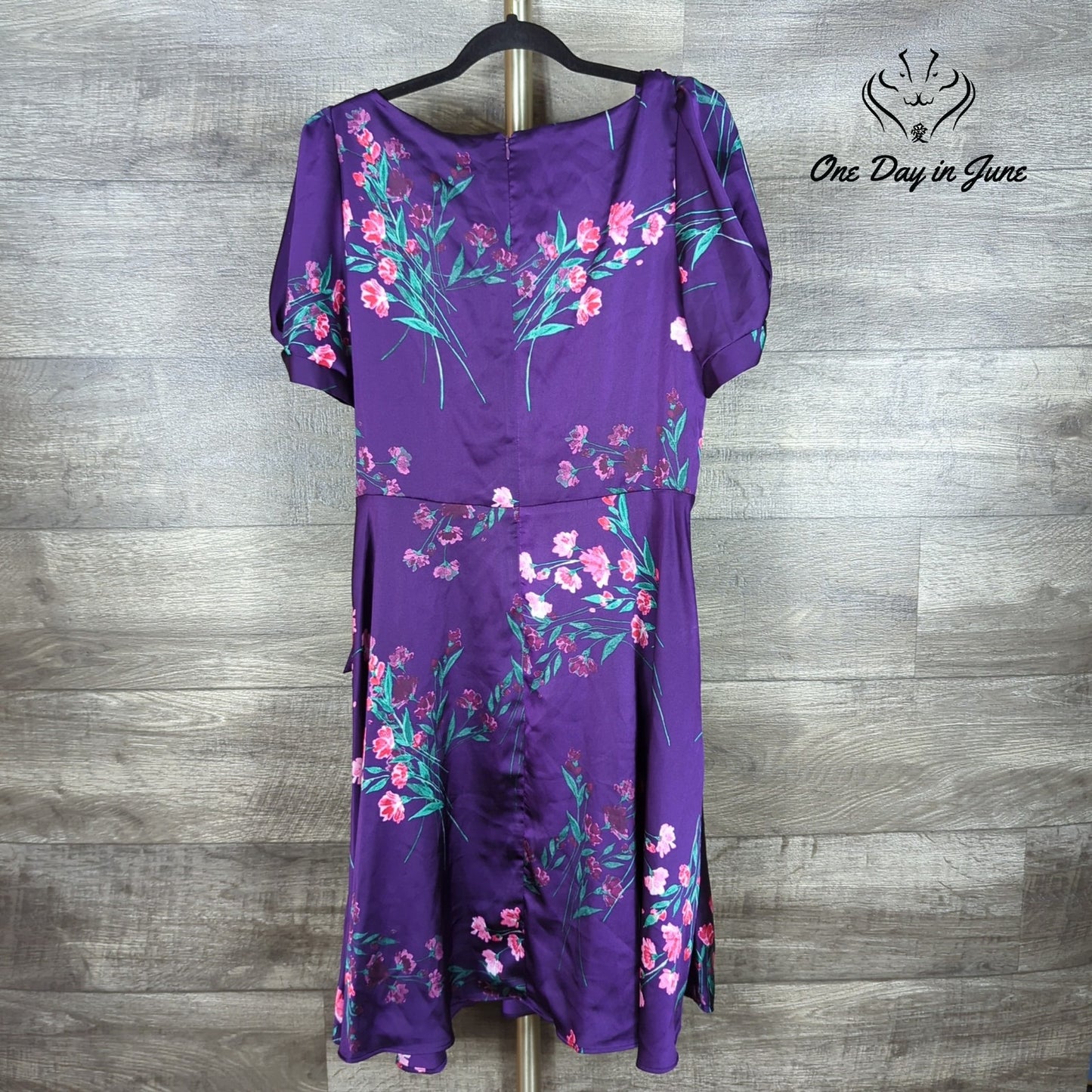 DKNY Short Sleeve Floral Dress Size 16