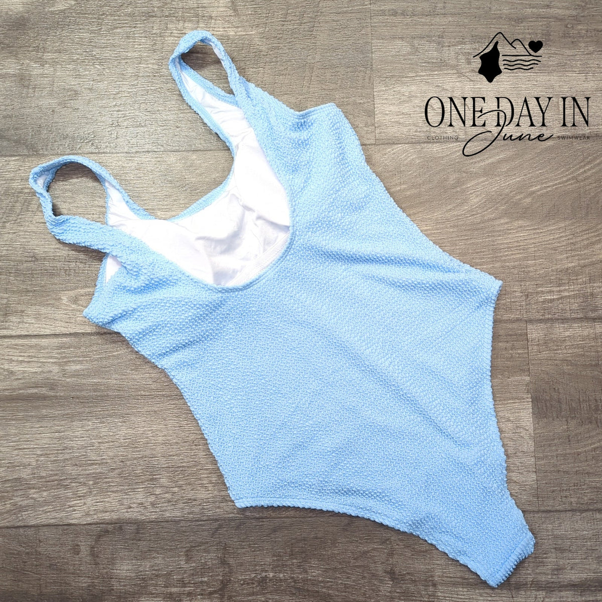 Aleumdr Smocked Cheeky One Piece Swimsuit Light Blue Textured Size M