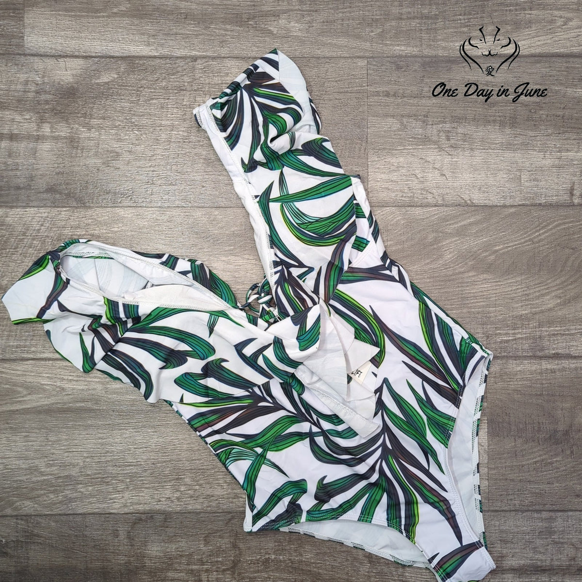 Sporlike Ruffle V Neck One Piece Swimsuit Green Tropical Leaf NWT Size L
