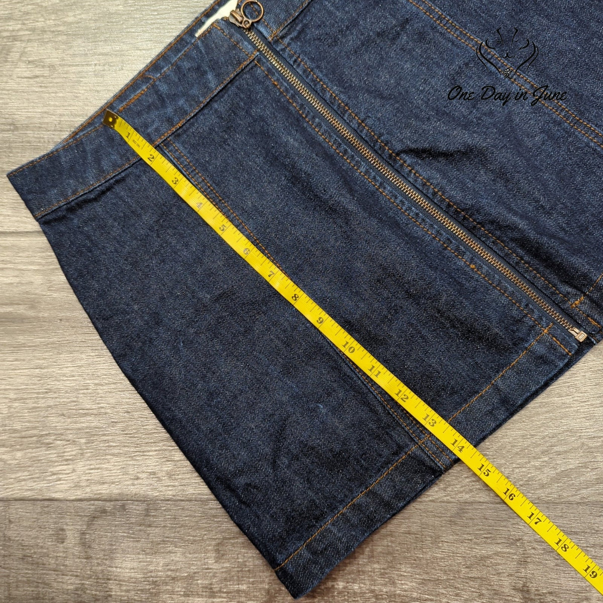 Altar'd State Denim Mini Skirt Dark Wash Exposed Zip Front Size M