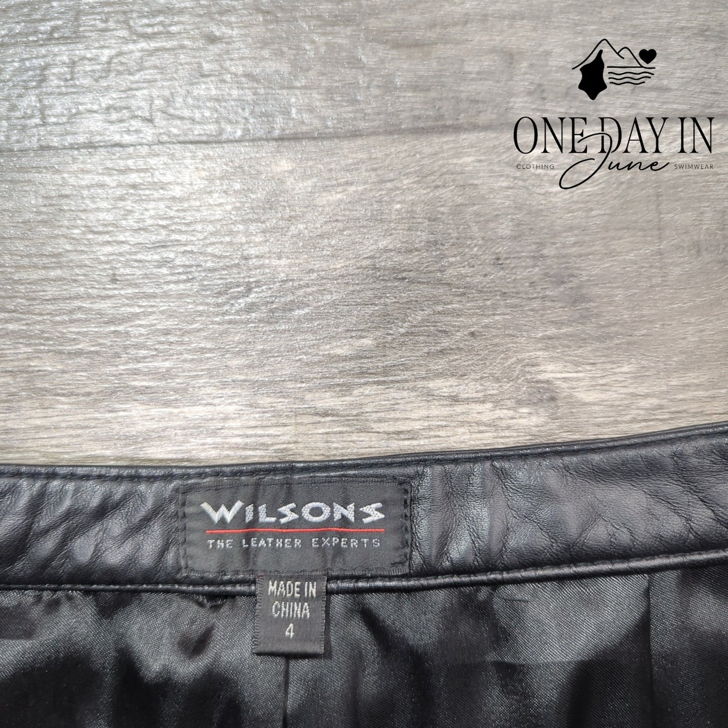 Wilsons Straight Leg Leather Pants Size 4