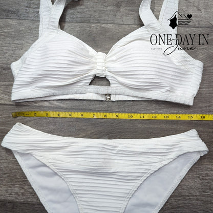 Adisputent Textured Keyhole Bikini Swimsuit White Ribbed 2 Piece Size XL