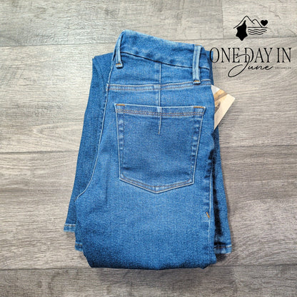 Good American Good Legs Flare Jeans Medium Wash Blue NWT Size 00 (24)