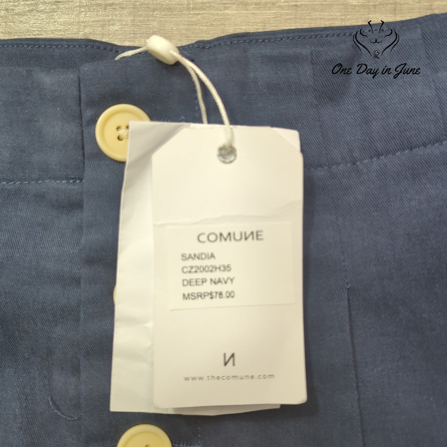 Comune High Waist Button Front Shorts Size L