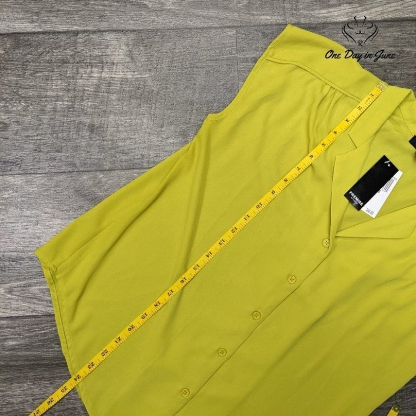 Premise Studio Women's Cap Sleeve Button Down Top Size M