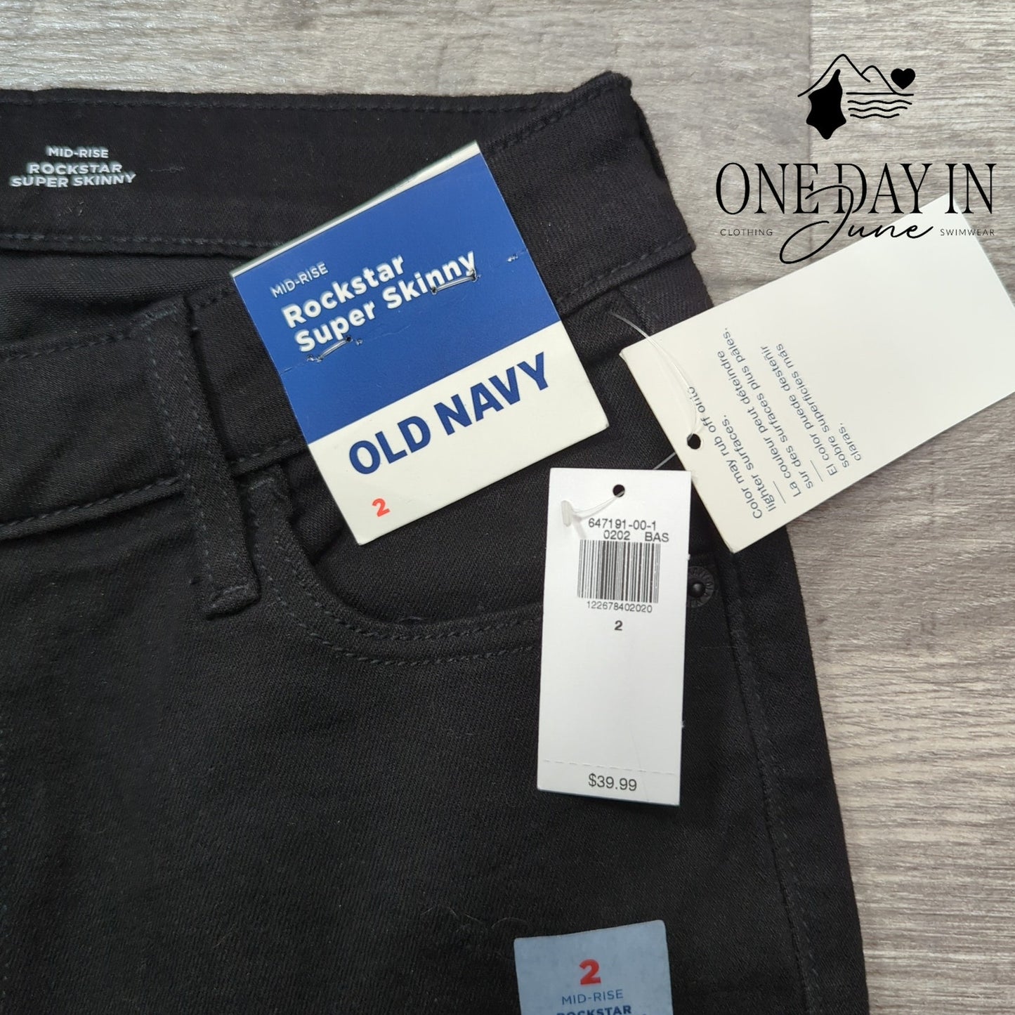 Old Navy Mid Rise Rockstar Super Skinny Jeans Size 2