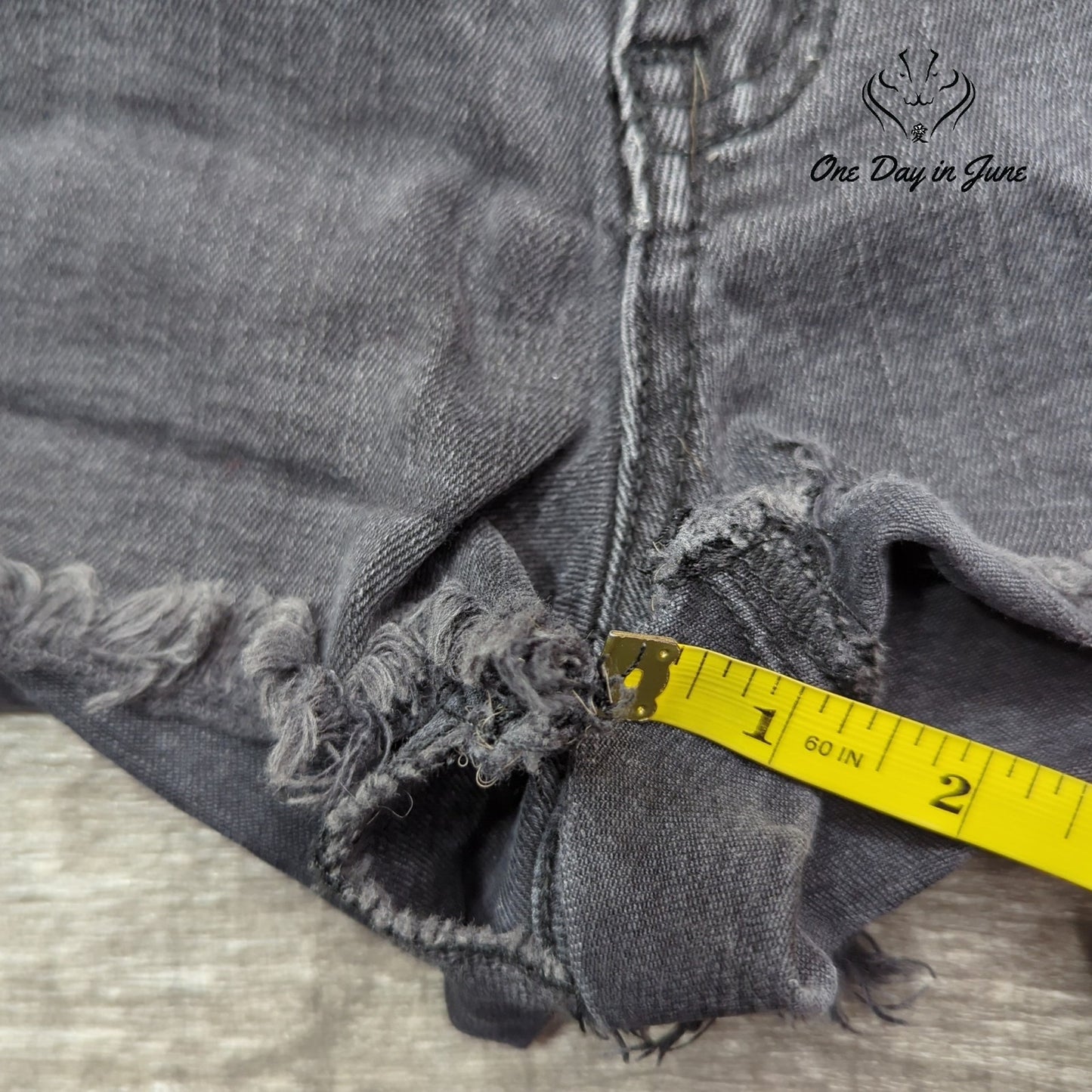 Black Heart Juniors Embroidered Low Rise Shorts Size 1