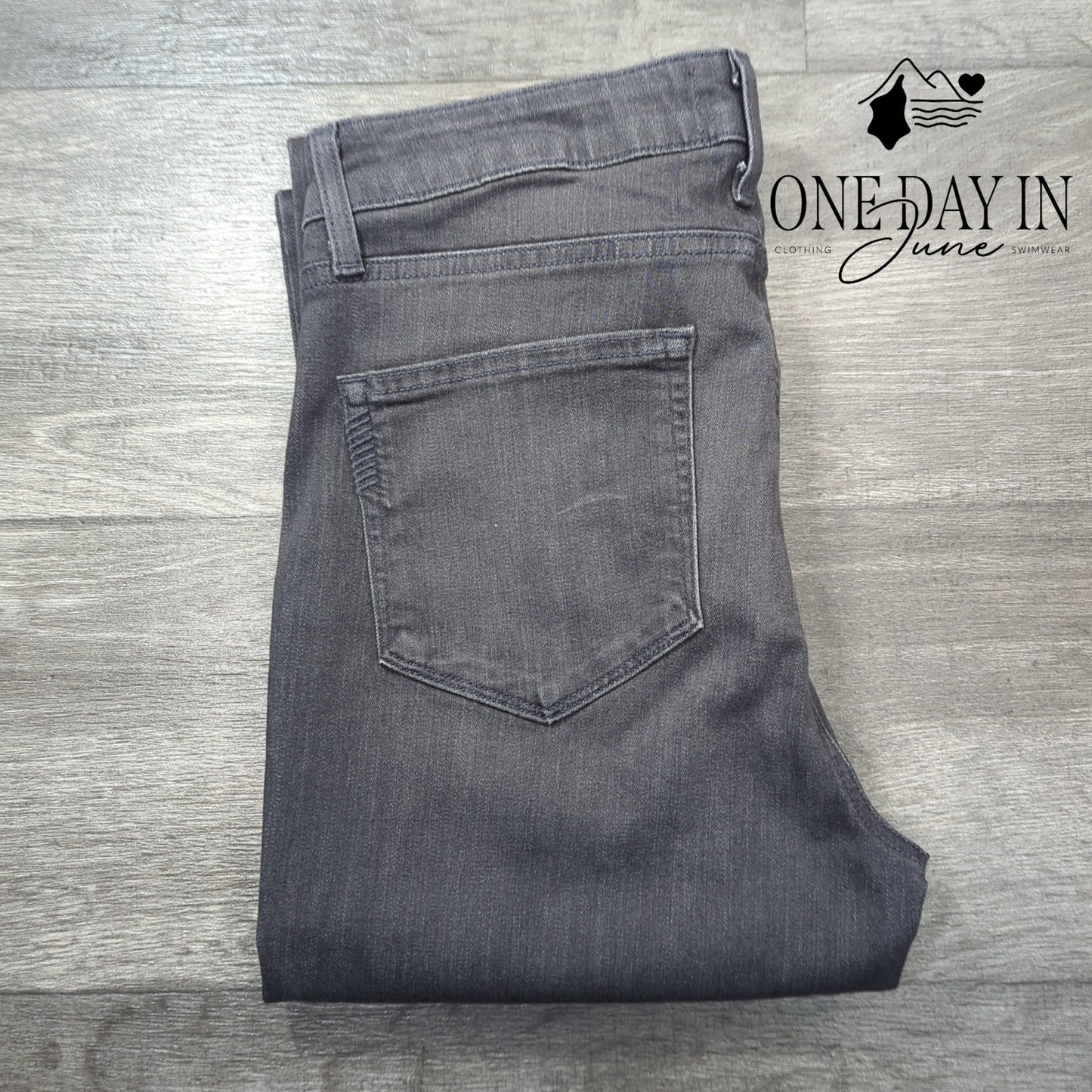 Paige Hoxton High Rise Skinny Jeans Size 31 (12)