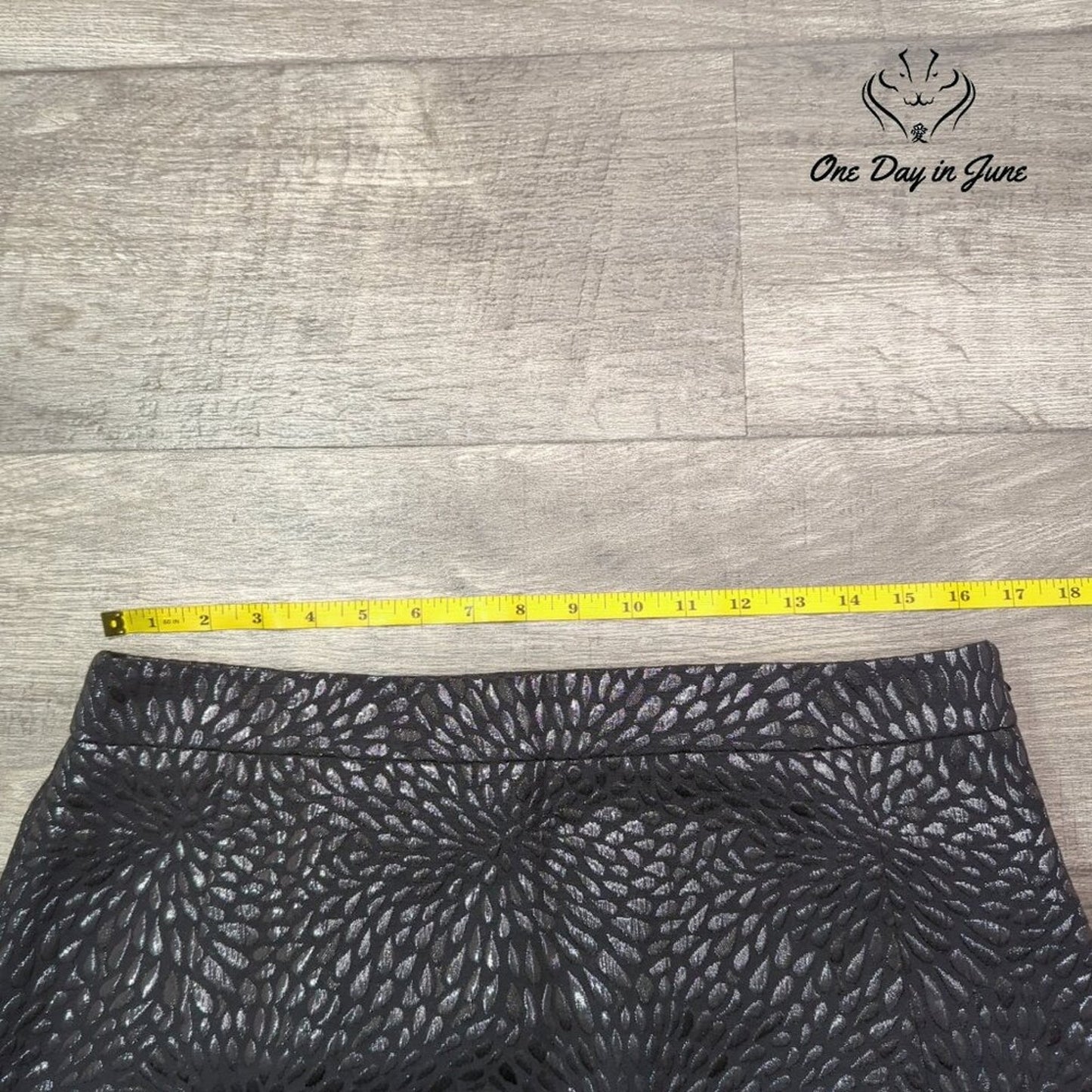 Loft Textured Mini Skirt Size 12