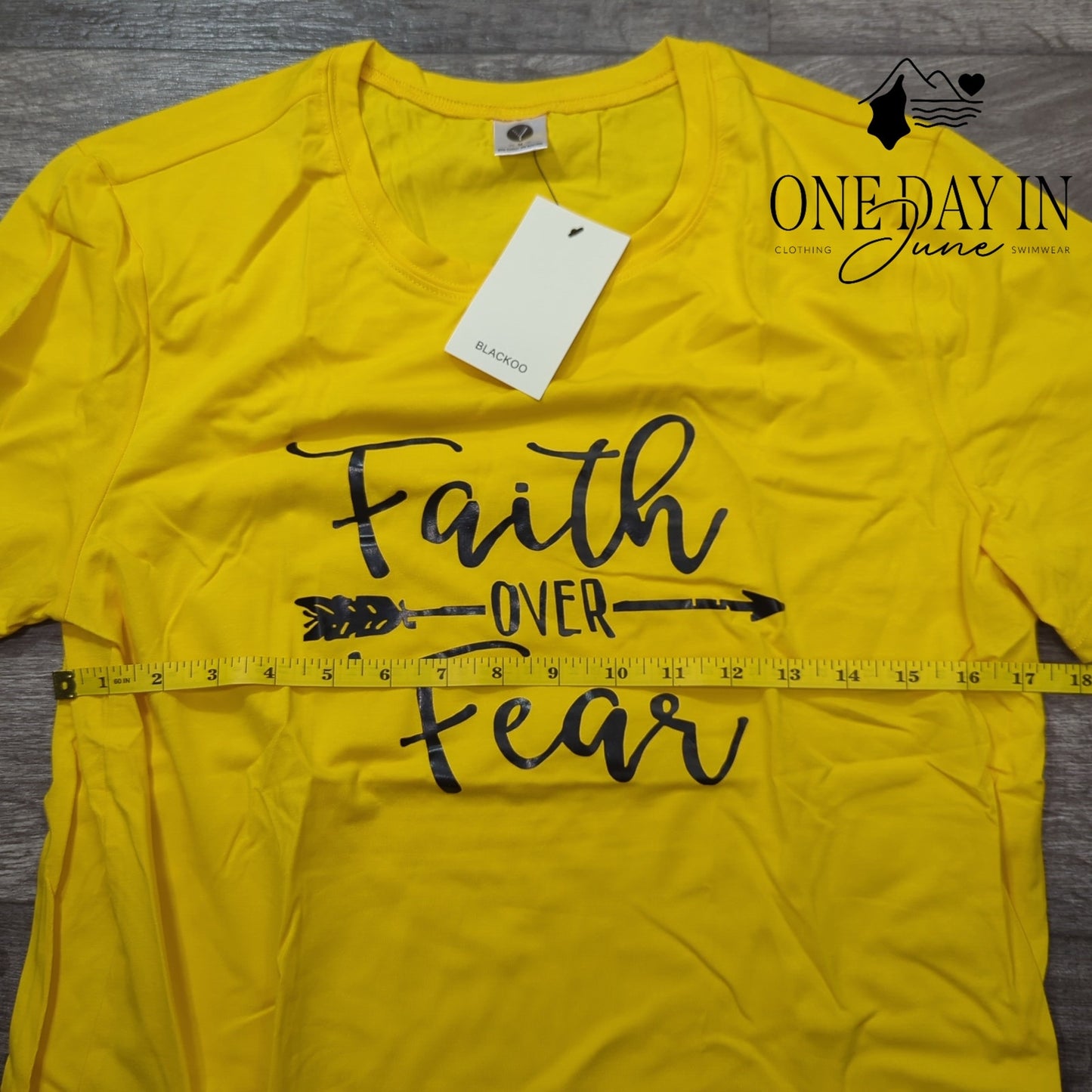 Blackoo Faith Over Fear T Shirt Size M