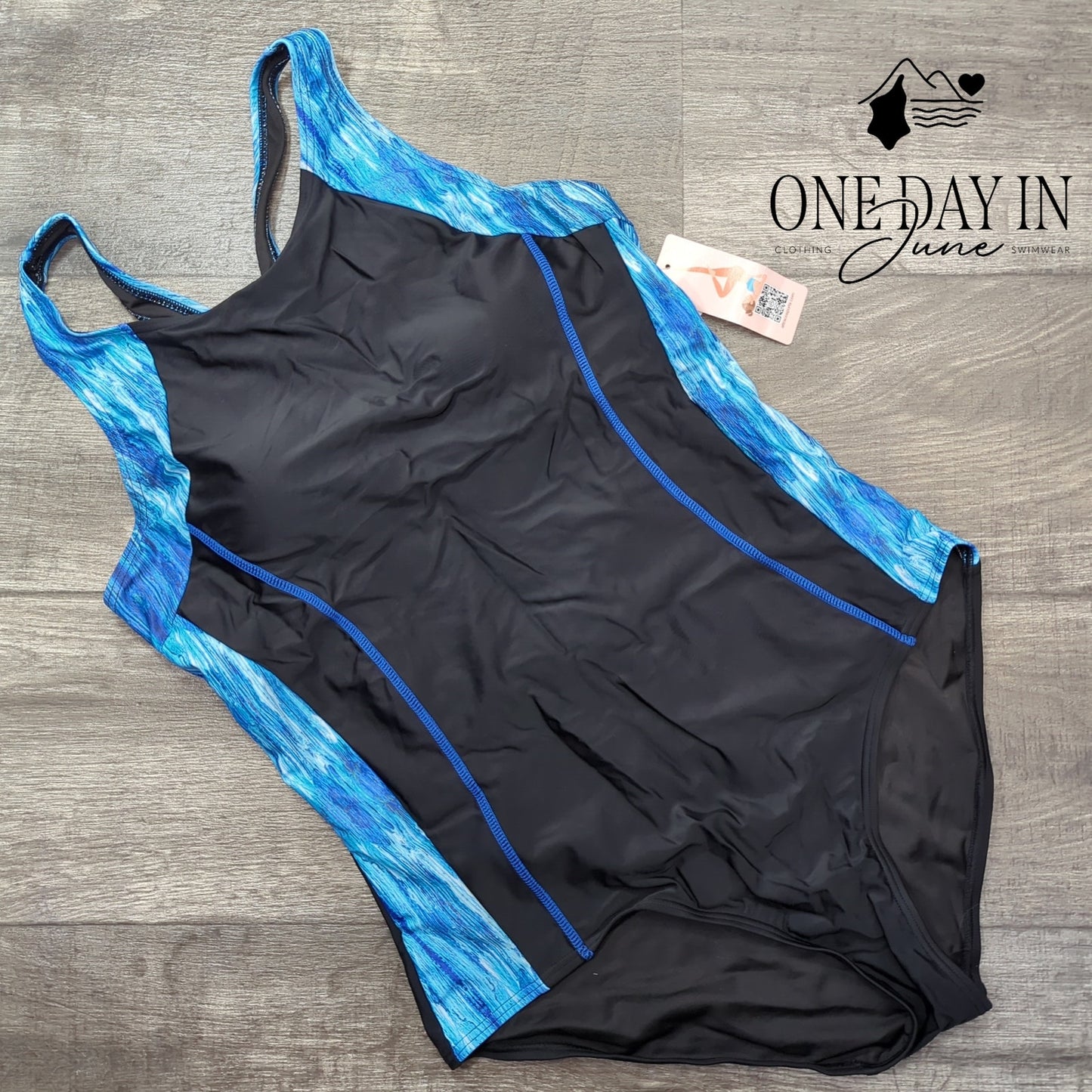 Charmo Sport One Piece Swimsuit Size XL