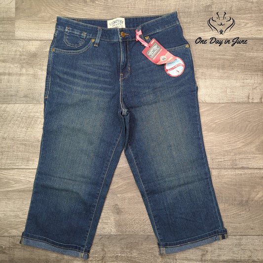 Levi Strauss & Co Totally Slimming Capri Jeans Size 10