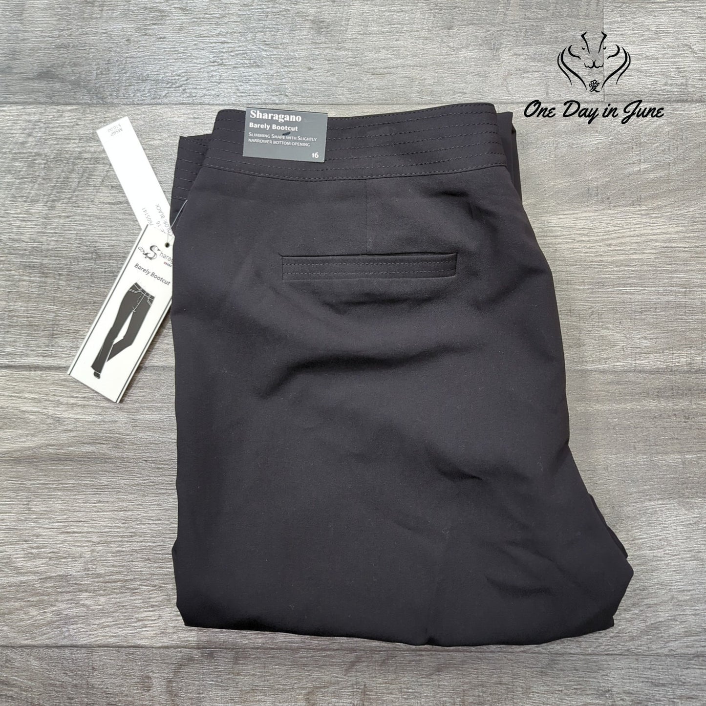 Sharagano Barely Bootcut Size 16