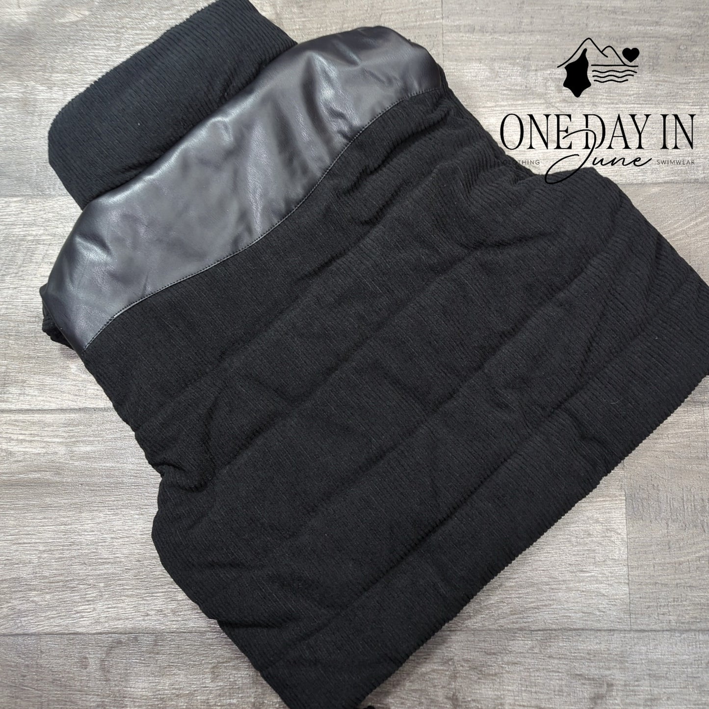 Simply Southern Corduroy Full Zip Puffy Vest Size M