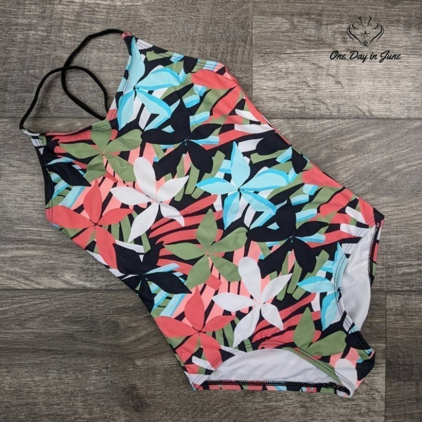 Kanu Surf Rowan Beach One Piece Swimsuit Size 8