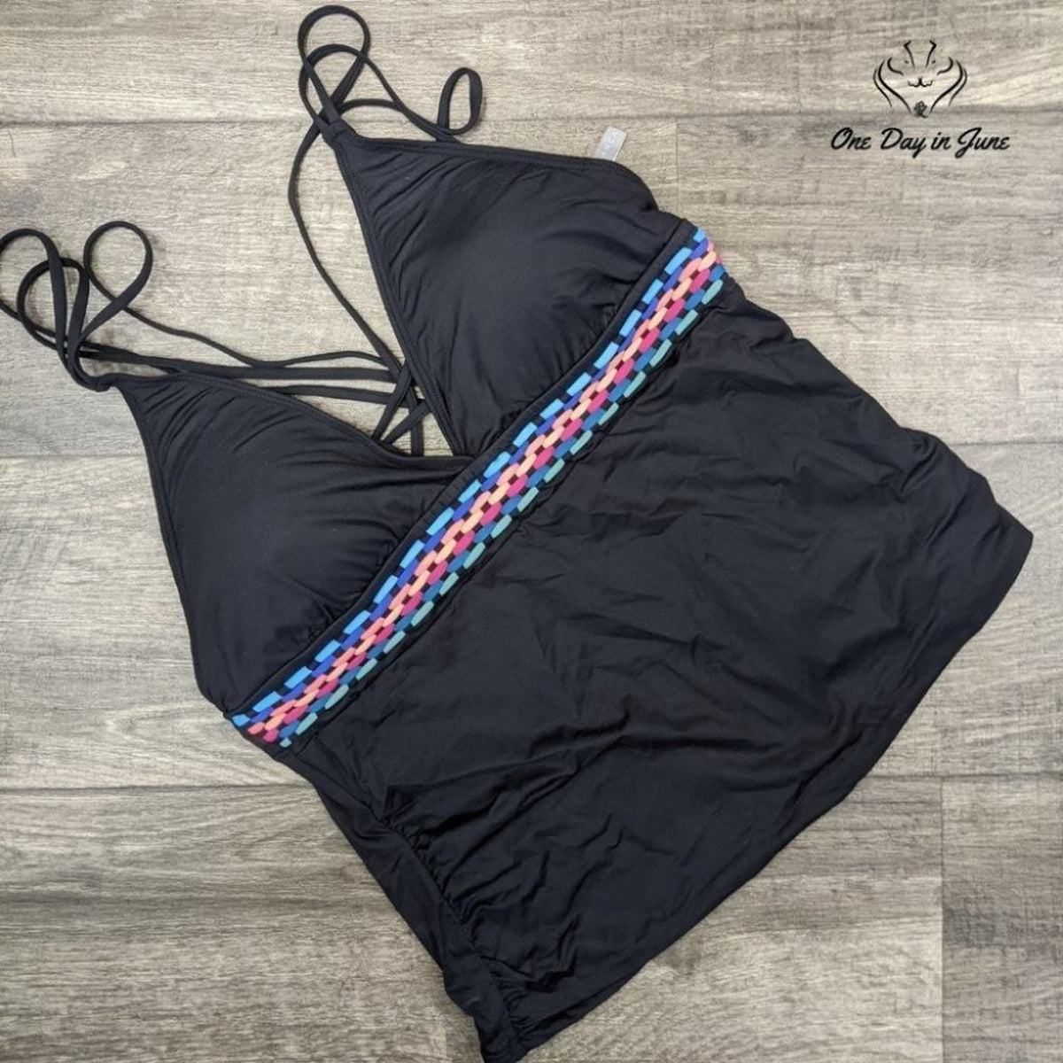 La Blanca Macrame Halterkini Tankini Swim Top Black NWT Size 16