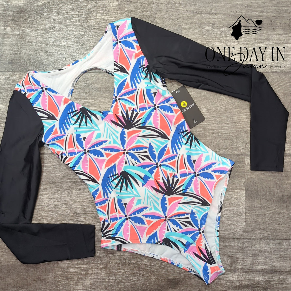 Body Glove Chloe Paddle Suit Long Sleeve Open Back Tropical Swimsuit NWT Size S