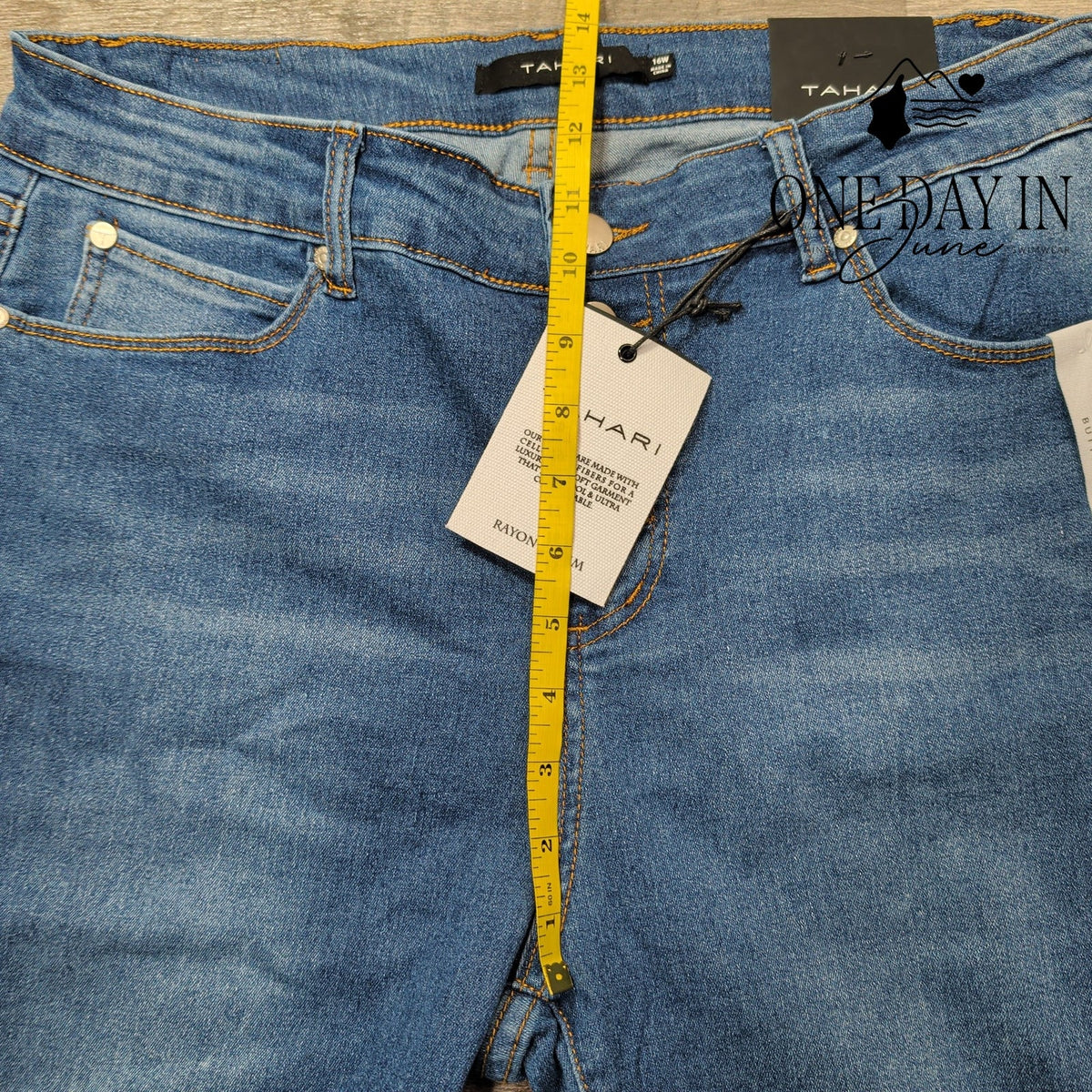 Tahari Amelia Rayon Denim Button Fly Skinny Jeans Blue NWT Size 16W