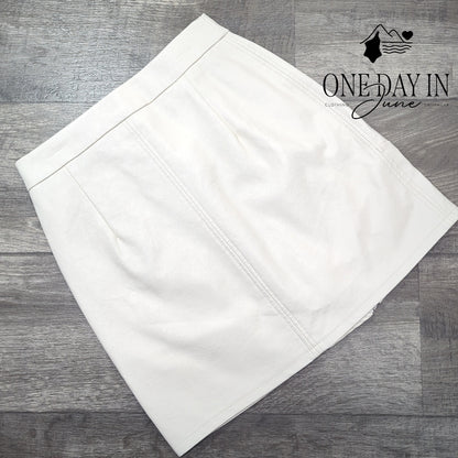 Kendall + Kylie Faux Leather Skirt Size XS