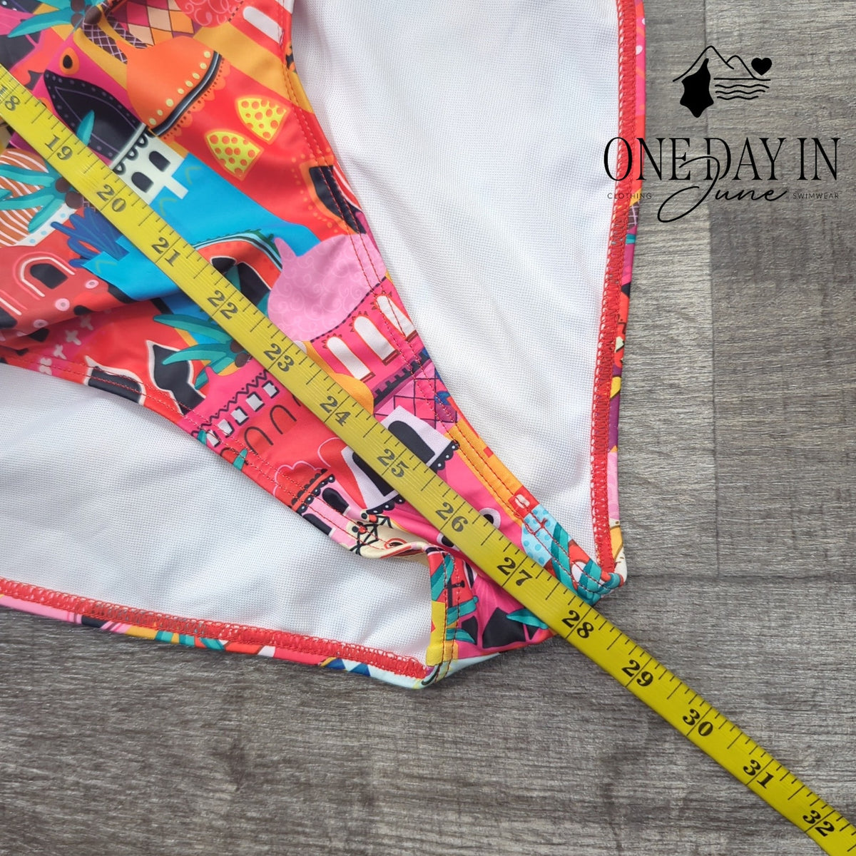 Sporlike Castle Print V Neck Ruched Tummy Control One Piece Swimsuit NWT Size L
