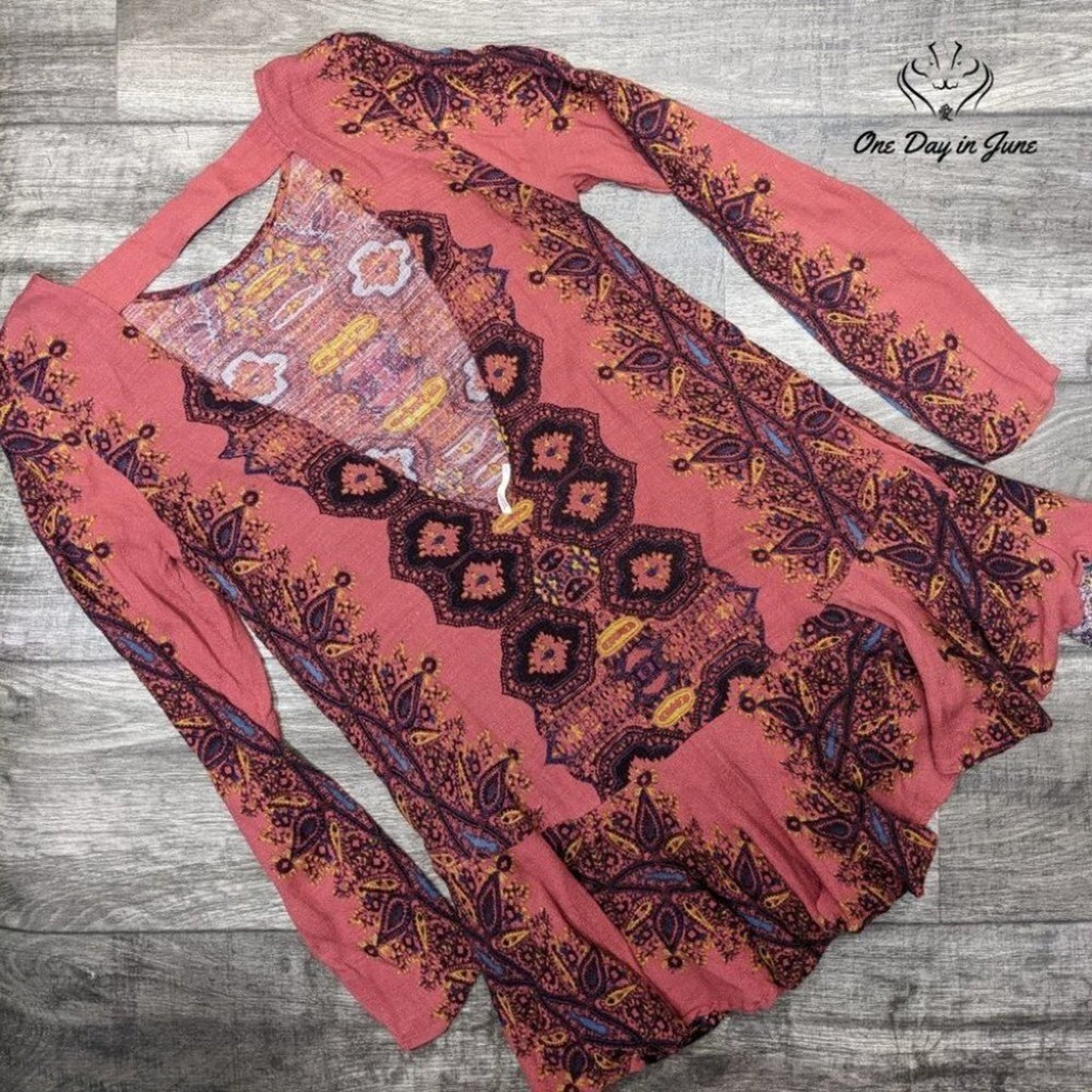 Free People Women's Open Back Long Sleeve Ruffle Bottom Boho Top Size XS