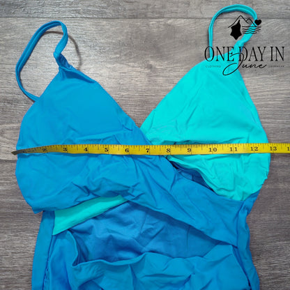 Blooming Jelly Cross Front Cut Out One Piece Swimsuit Size S