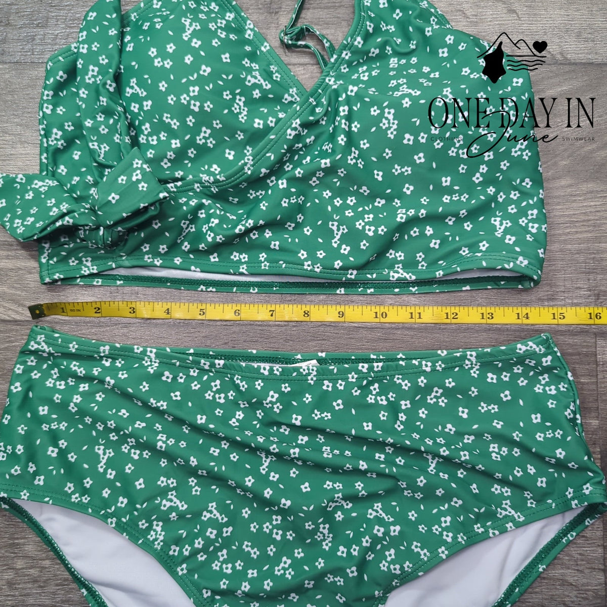 CharmLeaks Floral Crop Tie Front High Waist Bikini Green White Size XL