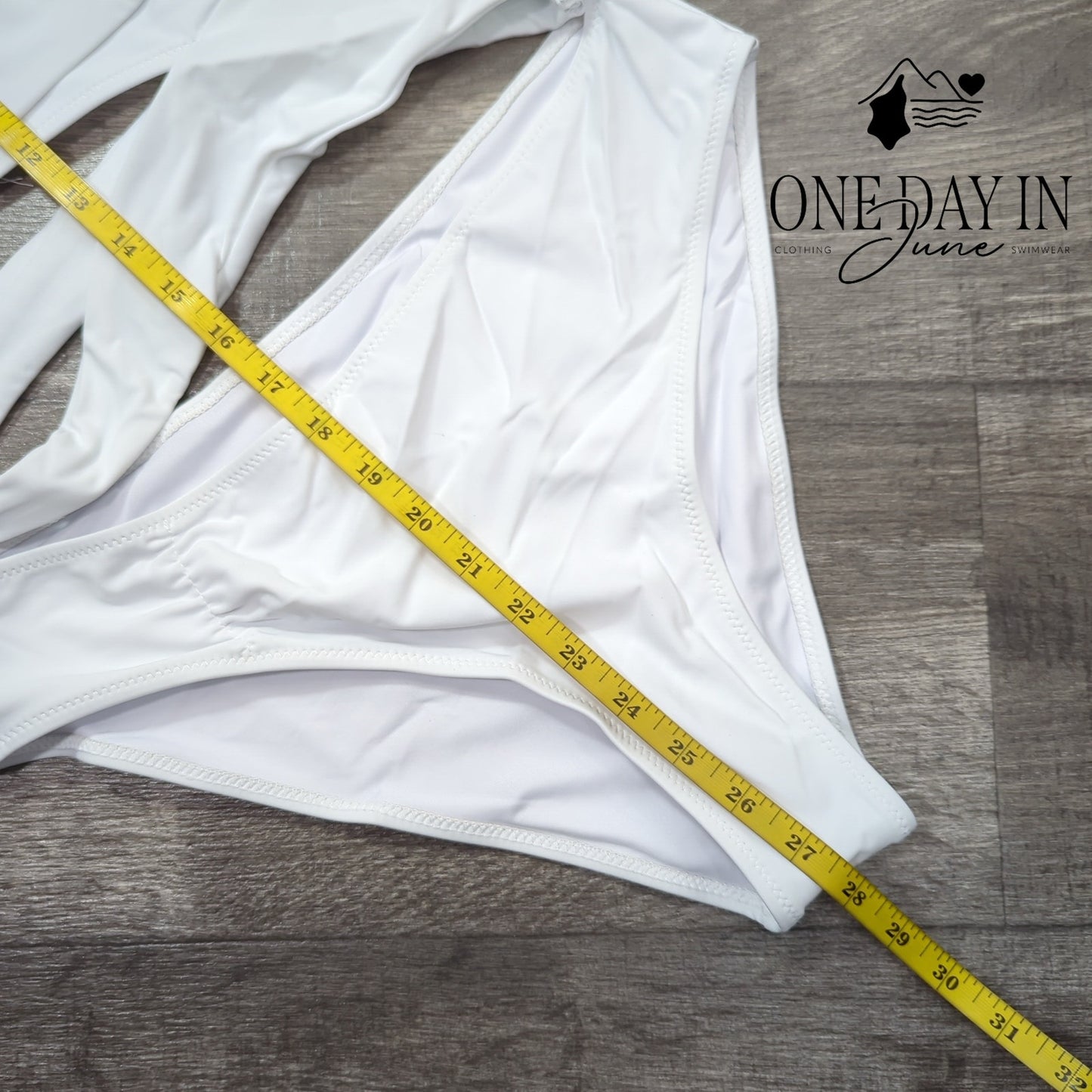 Lilosy Cut Out One Piece Swimsuit Size L