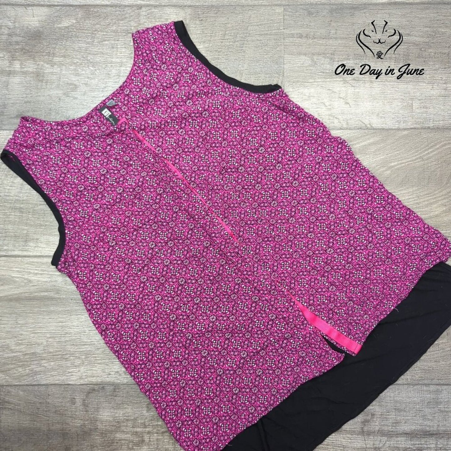 Kut from the Kloth Snap Front Tank Top Size M