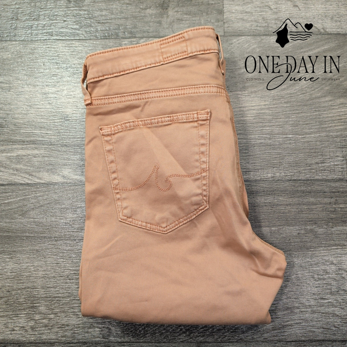 AG Adriano Goldschmied The Prima Mid Rise Cigarette Jeans Pink NWT Size 4 (27)
