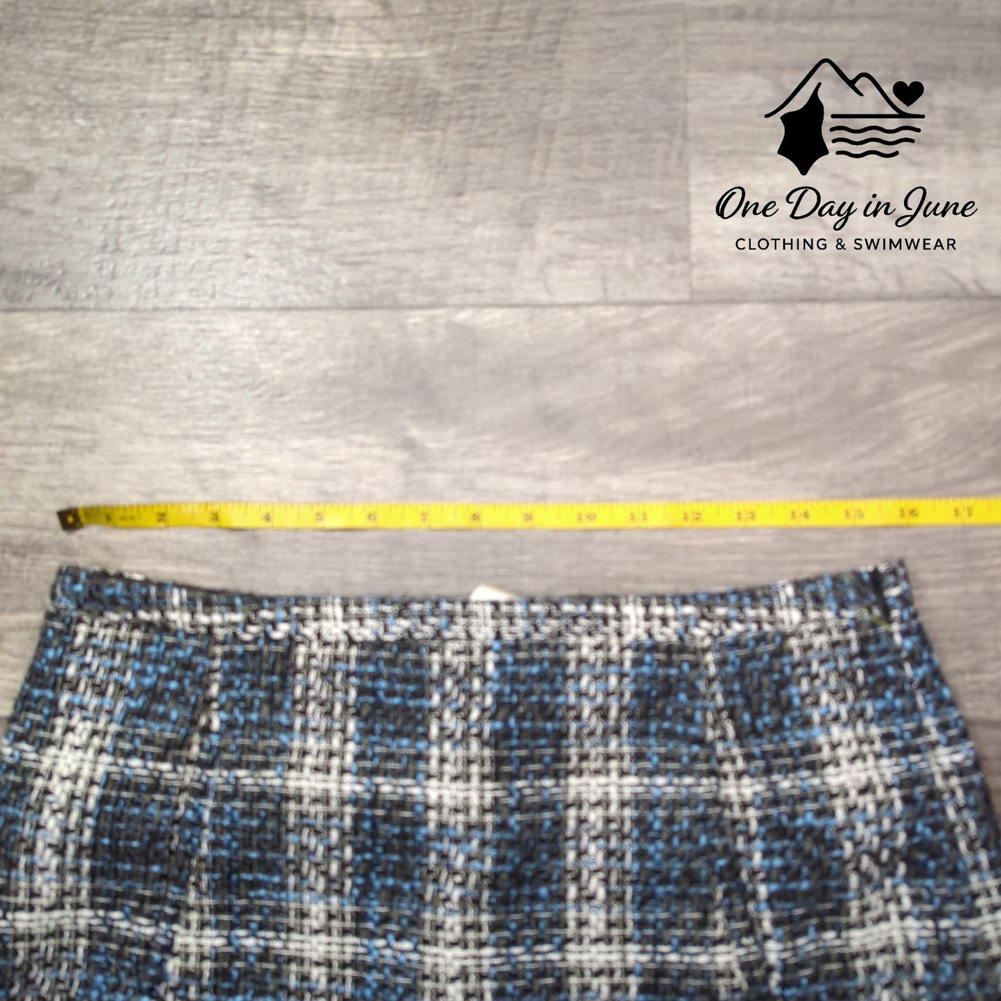 Loft Petite Lined Mini Skirt Size 8P
