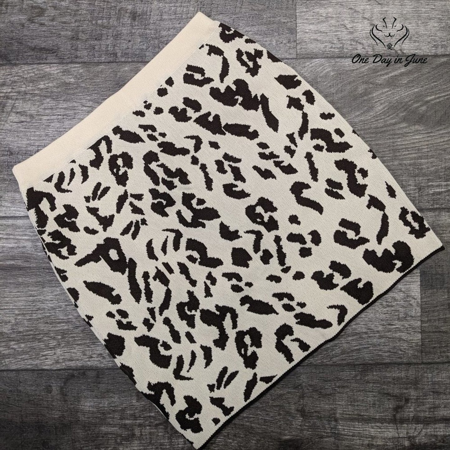 She + Sky Animal Print Mini Skirt Size S