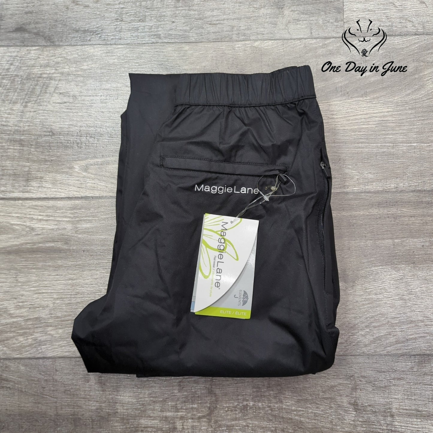 Maggie Lane Straight Leg Rainwear Pants Size M