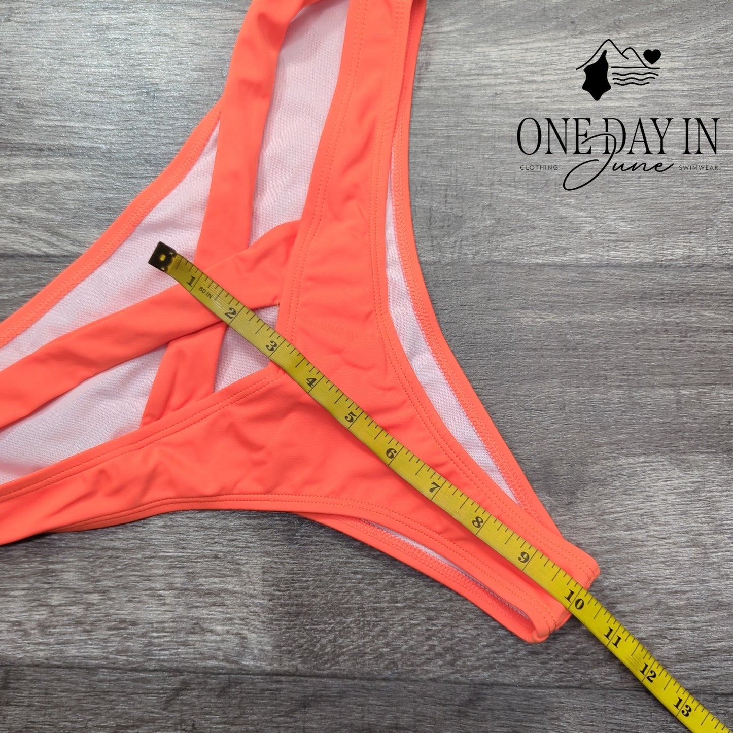 Aleumdr Cross Front Cheeky Bikini Bottom Size L