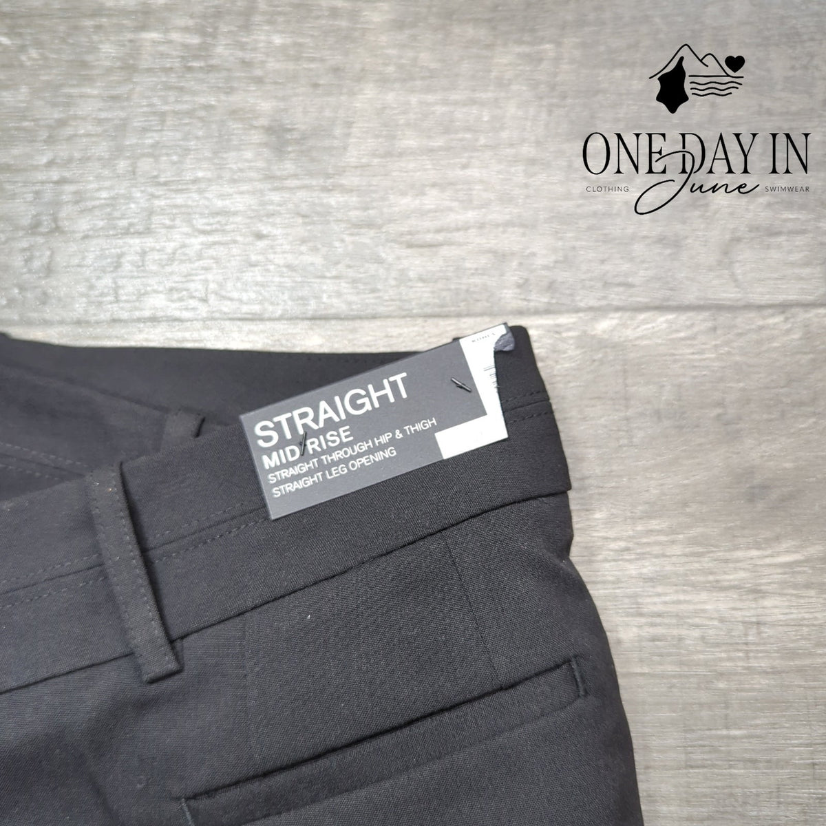 Apt. 9 Mid Rise Straight Leg Dress Pants Black NWT Petite Size 8P