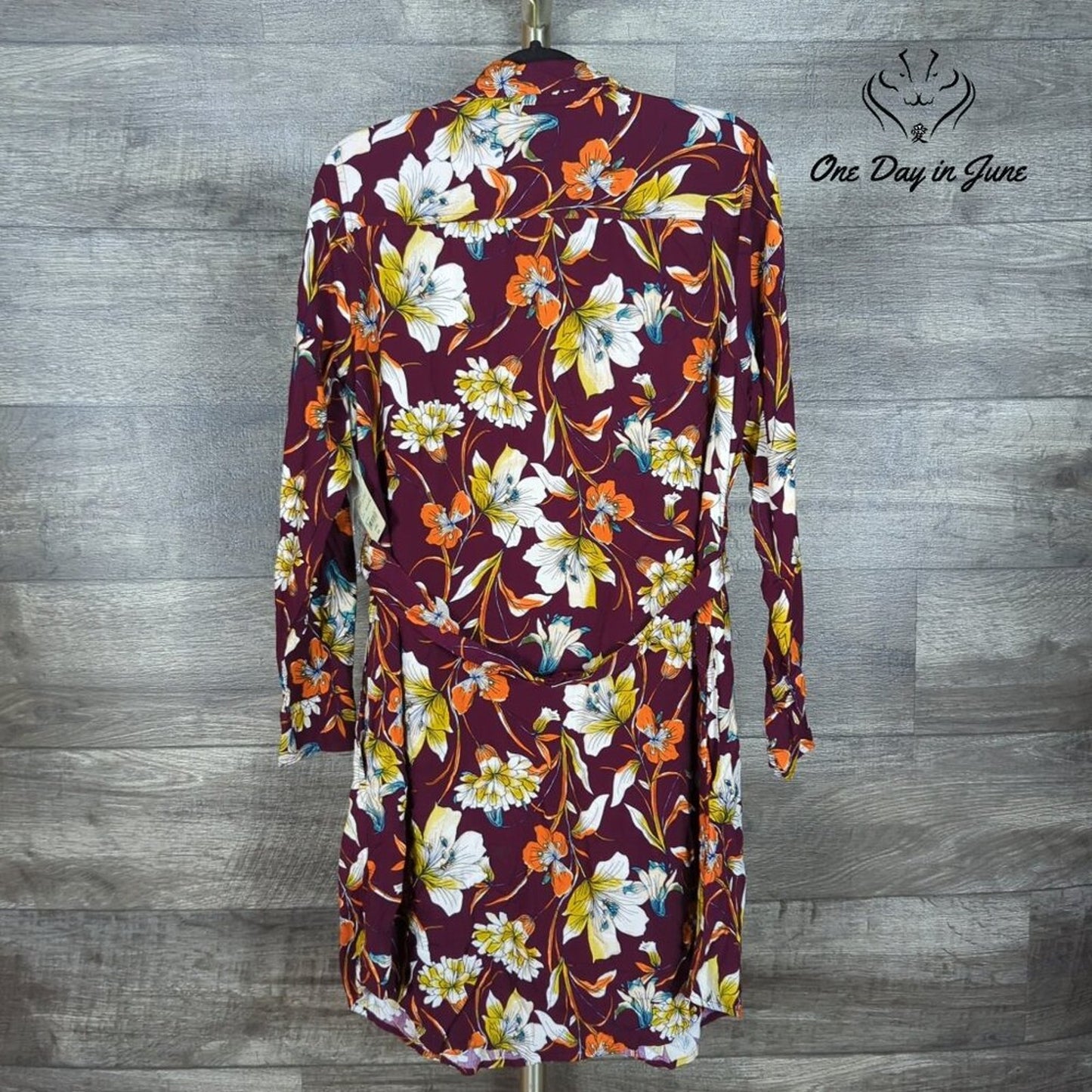 St. John's Bay Long Sleeve Button Front Tie Dress Size L