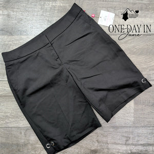 Rafaella Curvy Shorts Size 6