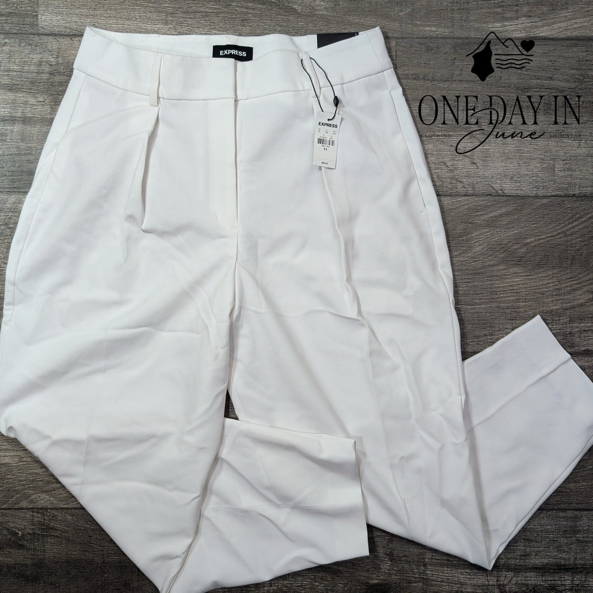 Express The Stylist Super High Rise Dress Pants White NWT Size 10 Short